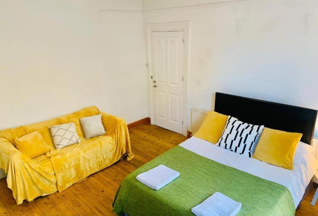 Guest House Balham, South London Spacious, Lambert, 6 Rooms Available Bilik gambar